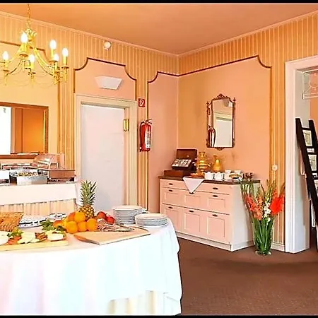 Royal Hotell