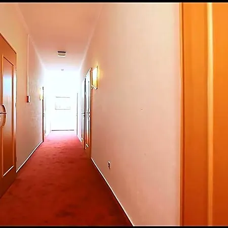 Royal Hotell 3*